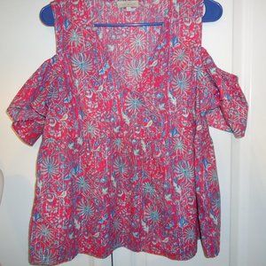 LUCKY Cold Shoulder Top